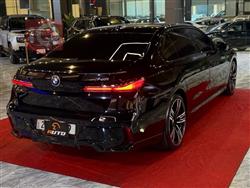 بي ام دبليو الفئة 7